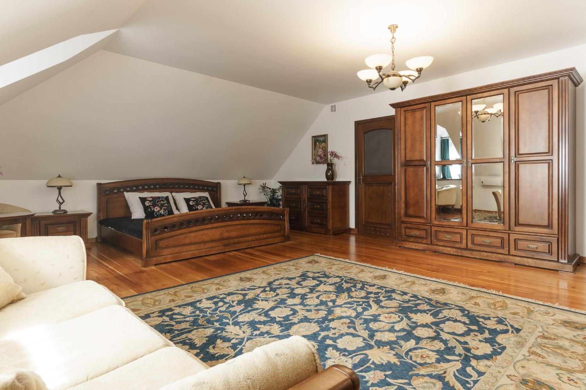 קרקוב Apartamenty W Dworku Cheval מראה חיצוני תמונה